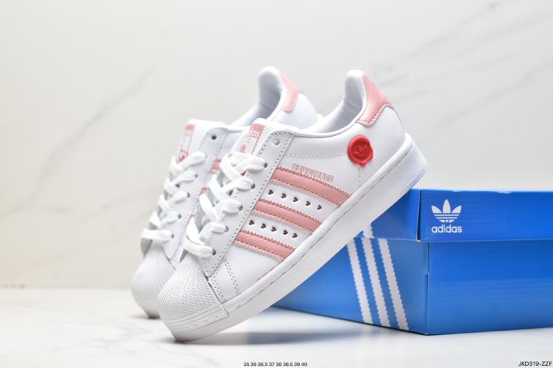 Adidas Sneakers